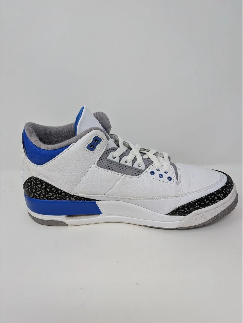 Air Jordan 3 Retro Racer Blue Men's Size 10 CT8532-145 White Black 2021